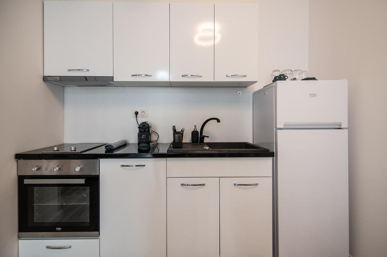 Sea Flats With Parking And Pool In Azur Residence Св. Св. Константин и Елена Екстериор снимка