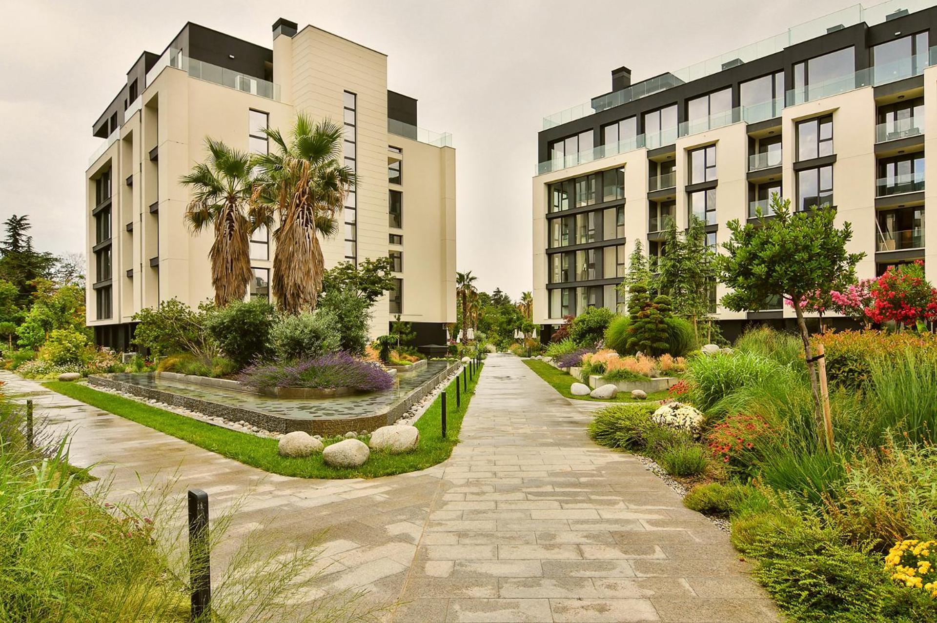 Sea Flats With Parking And Pool In Azur Residence Св. Св. Константин и Елена Екстериор снимка